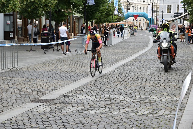 格也逐渐引 格也逐渐引